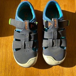 Plae Sam Sandals size 2